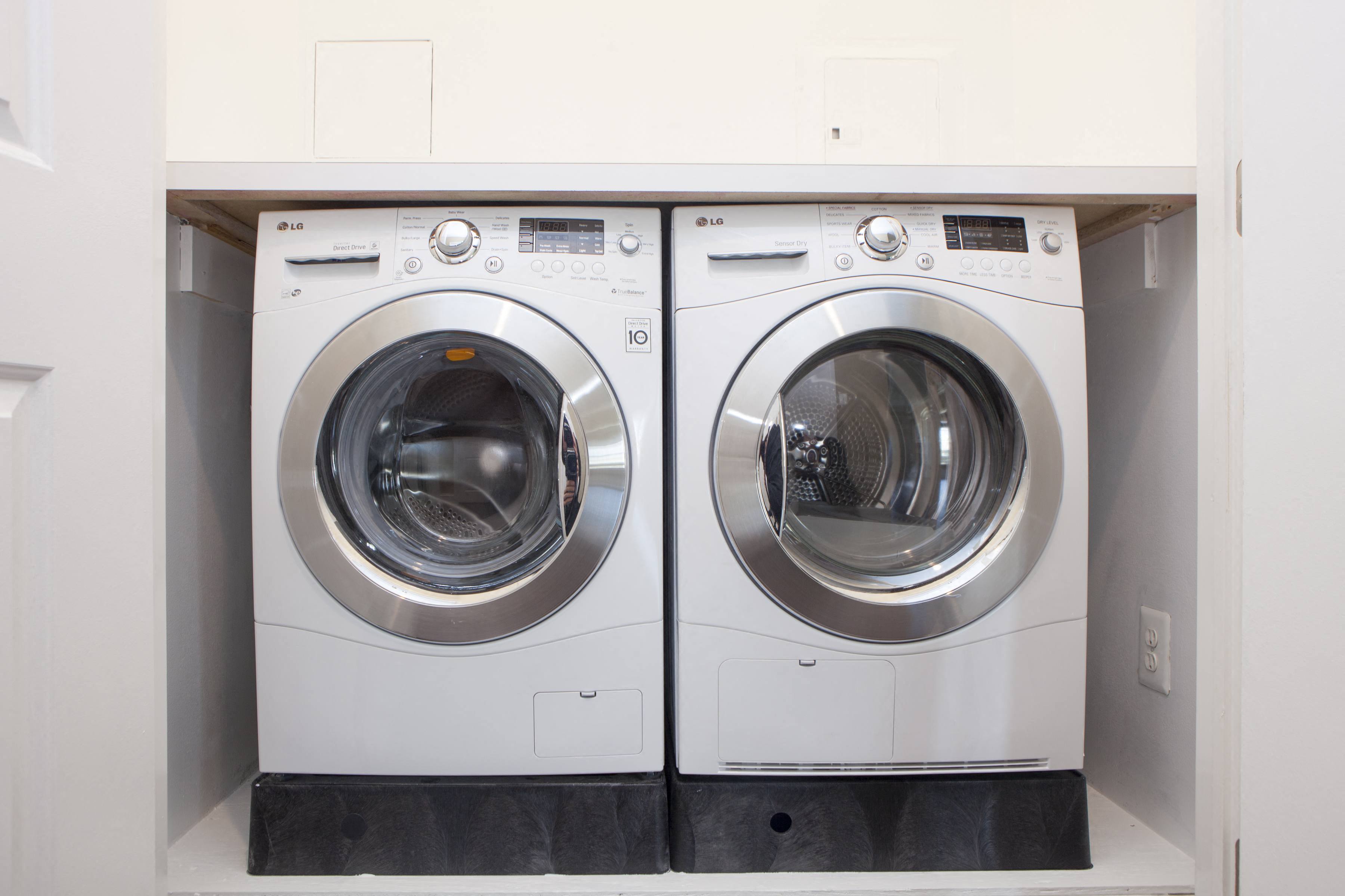 In-Unit Washer/Dryer in all Two- to Three-Bedroom Apartments, Laundry Facilities Available for All Other Apartments